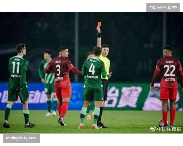 中国足协将启用新赛季裁判评议机制,每周公开关键判罚分析
